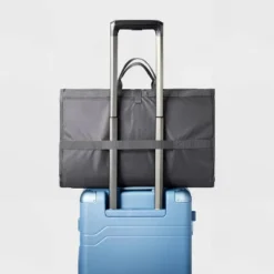 Garment Bag Gray - Open Story™ -Vera Bradley || Rockland || Disney Shop GUEST 2e4befc6 4096 4551 92bb f35019ee9cb3