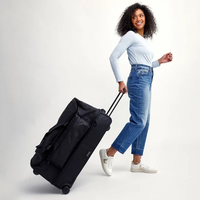 Vera Bradley XL Rolling Duffel Bag 4 Vera Bradley XL Rolling Duffel Bag - Image 4